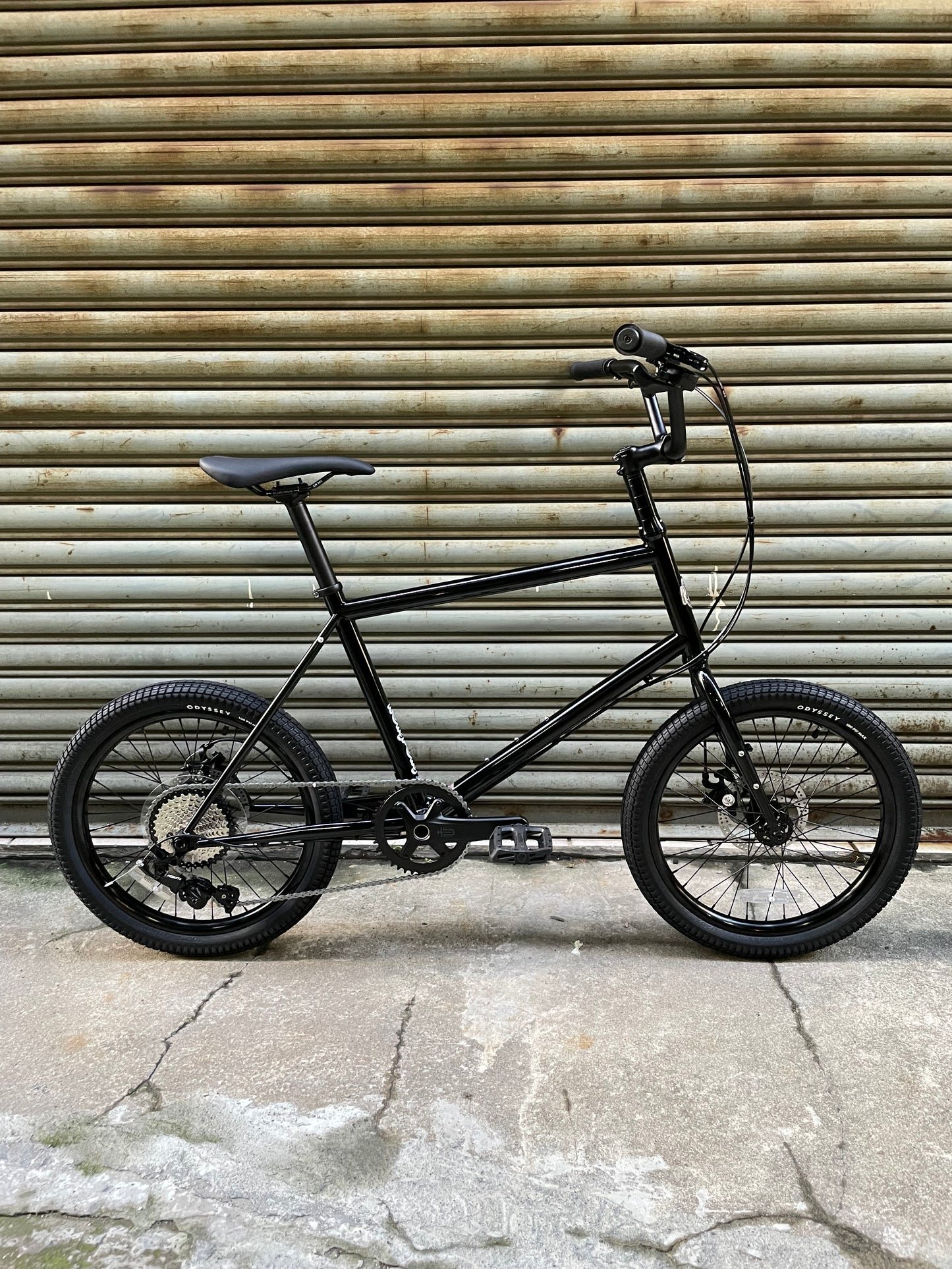 KYOOT - ROLLY POLLY COMPLETE BIKE GLOSS BLACK