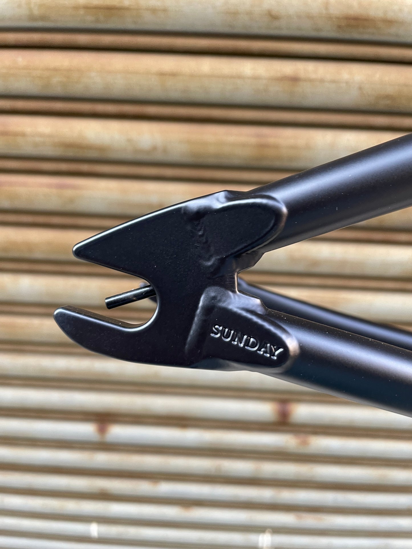 SUNDAY - RANGER 18" BLACK
