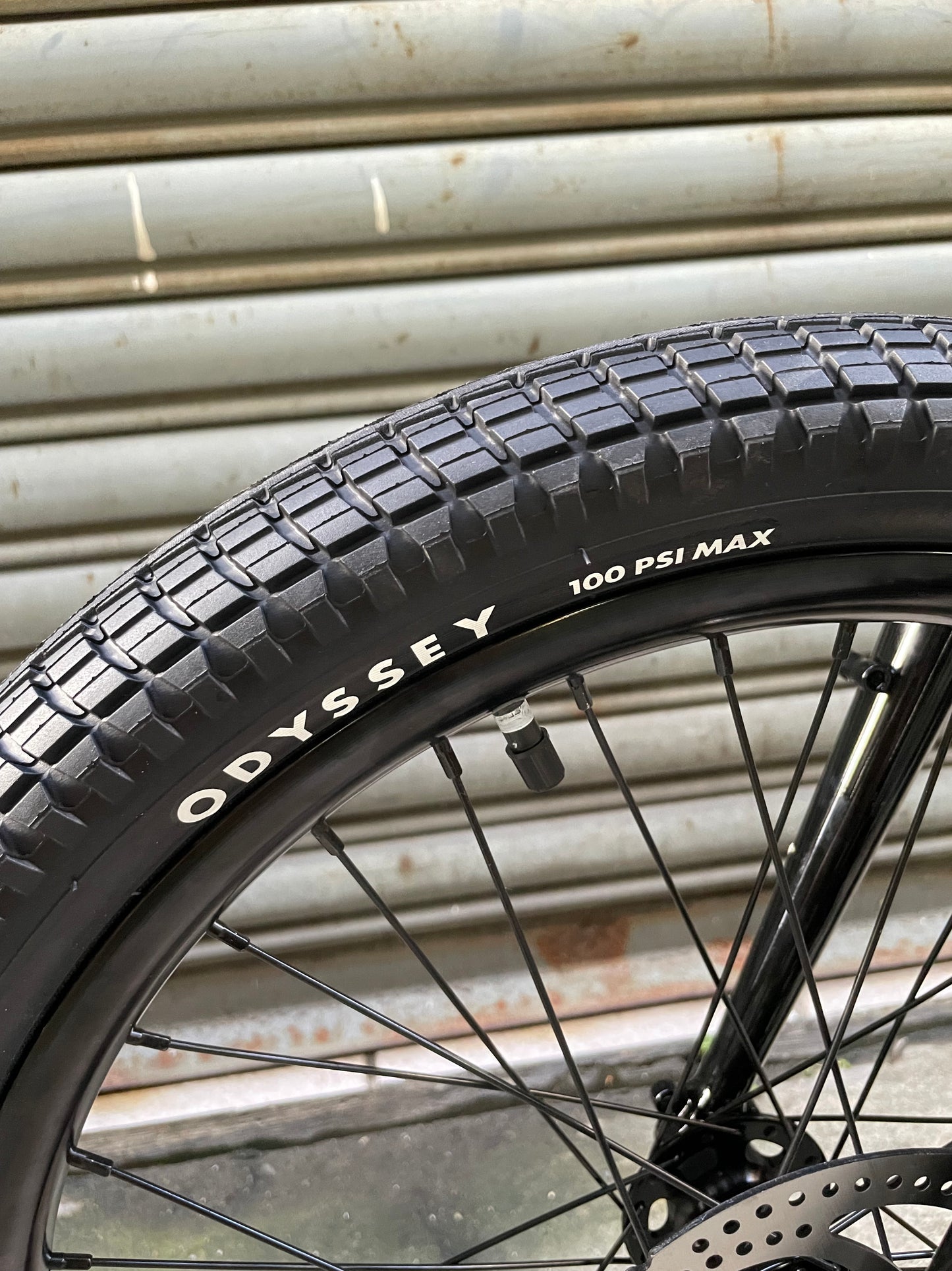 KYOOT - ROLLY POLLY COMPLETE BIKE GLOSS BLACK