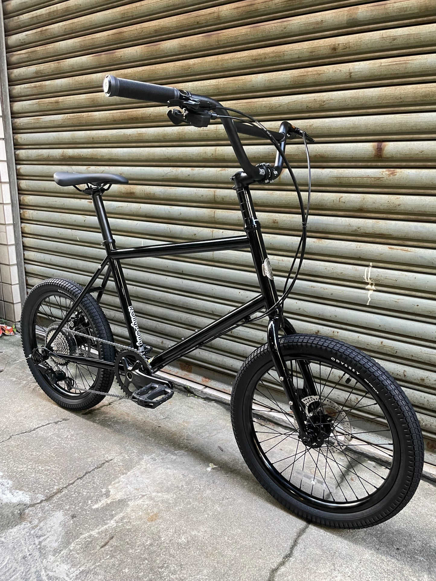 KYOOT - ROLLY POLLY COMPLETE BIKE GLOSS BLACK
