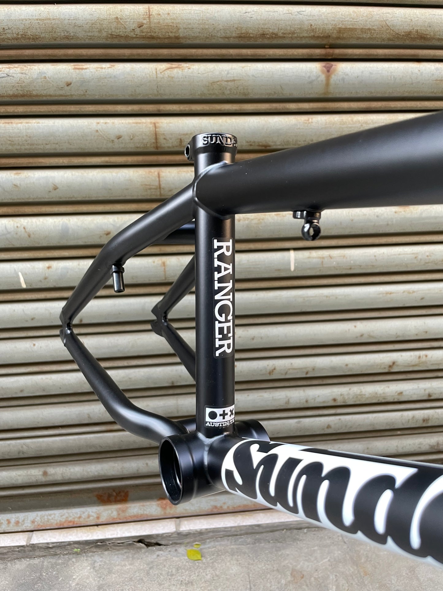 SUNDAY - RANGER 18" BLACK