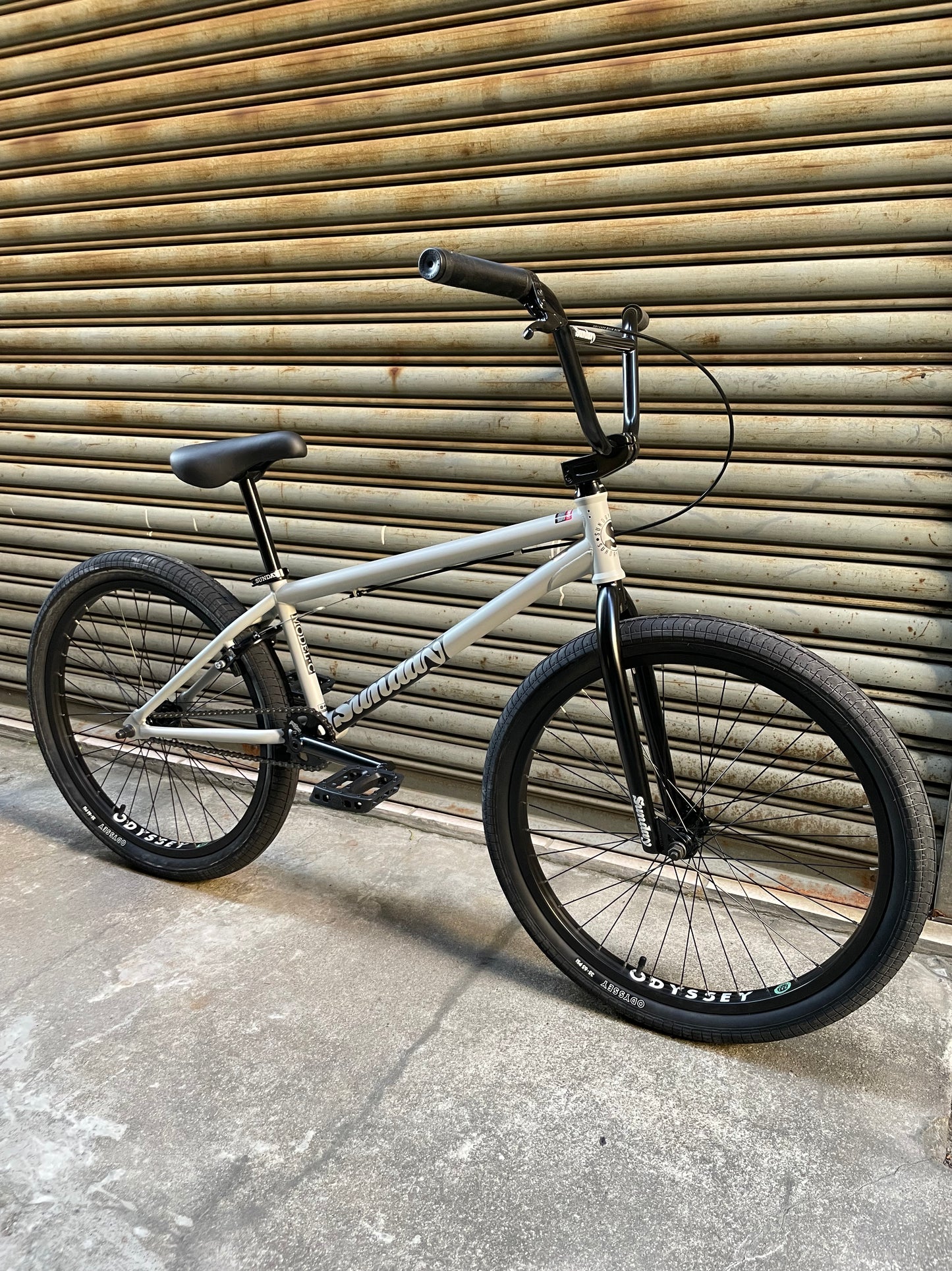 SUNDAY - 2025 MODEL C 24" BMX MATTE BATTLESHIP