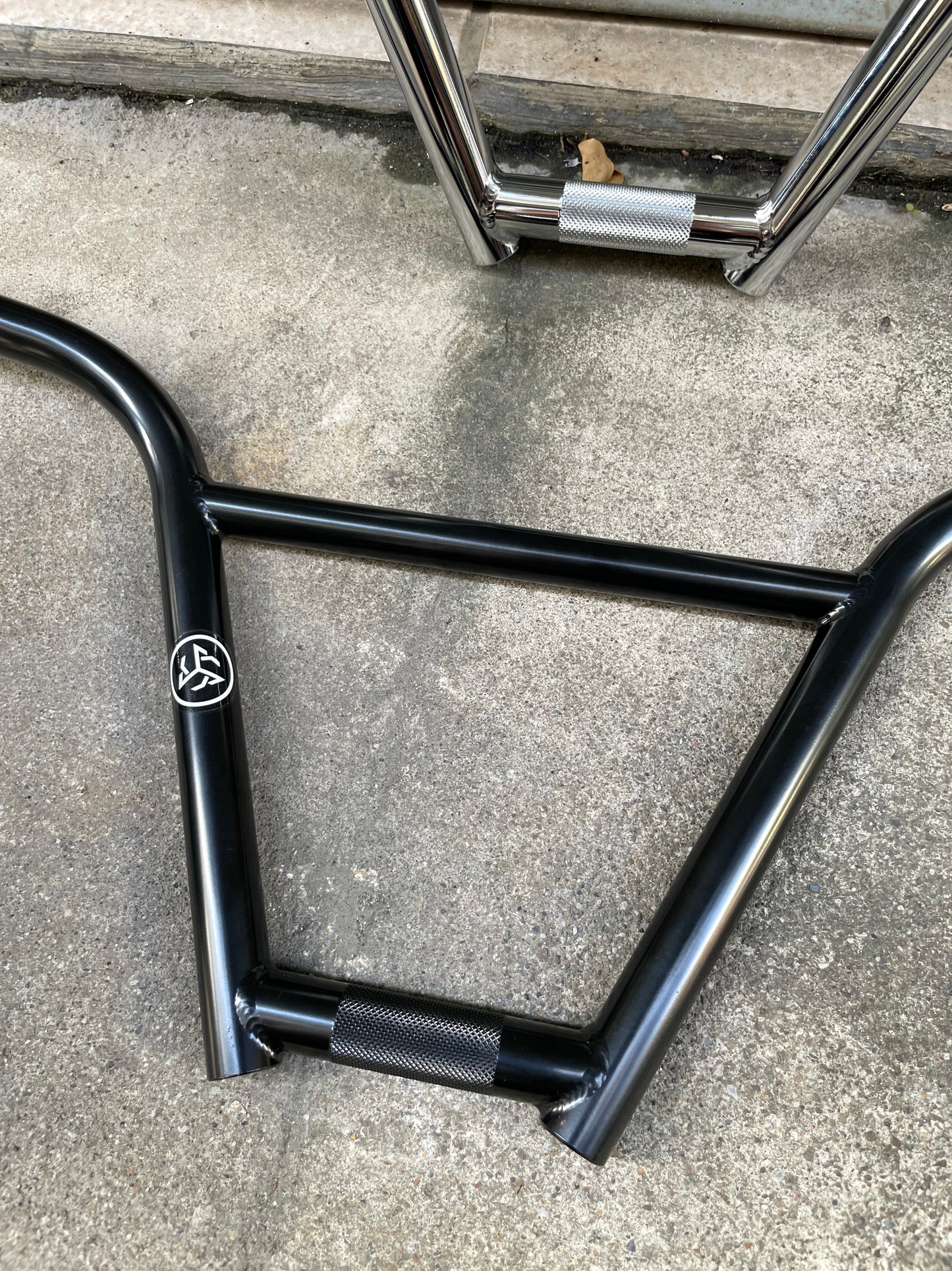 ALIVE INDUSTRY - TG2000 4PC BARS 9"