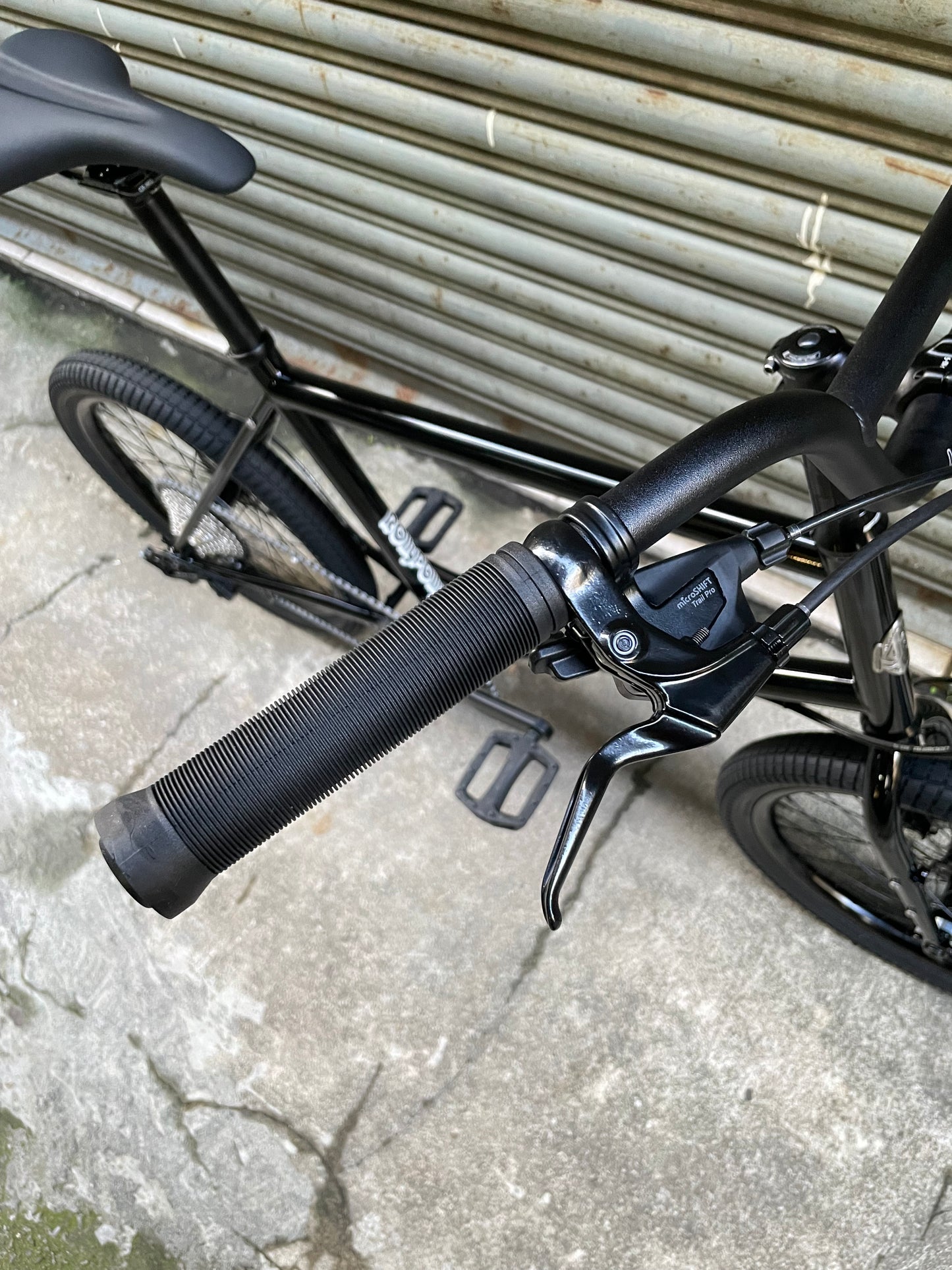 KYOOT - ROLLY POLLY COMPLETE BIKE GLOSS BLACK