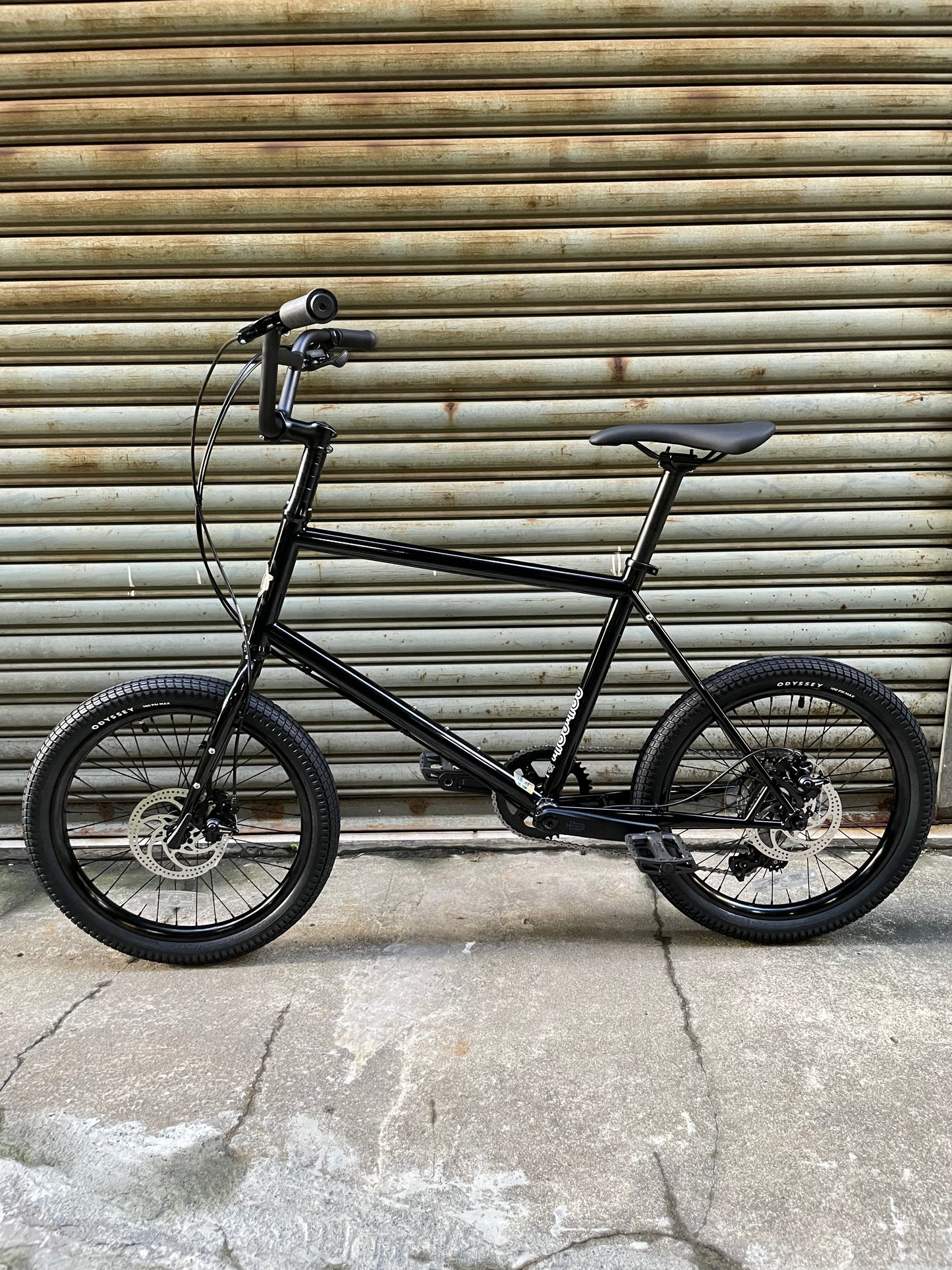KYOOT - ROLLY POLLY COMPLETE BIKE GLOSS BLACK