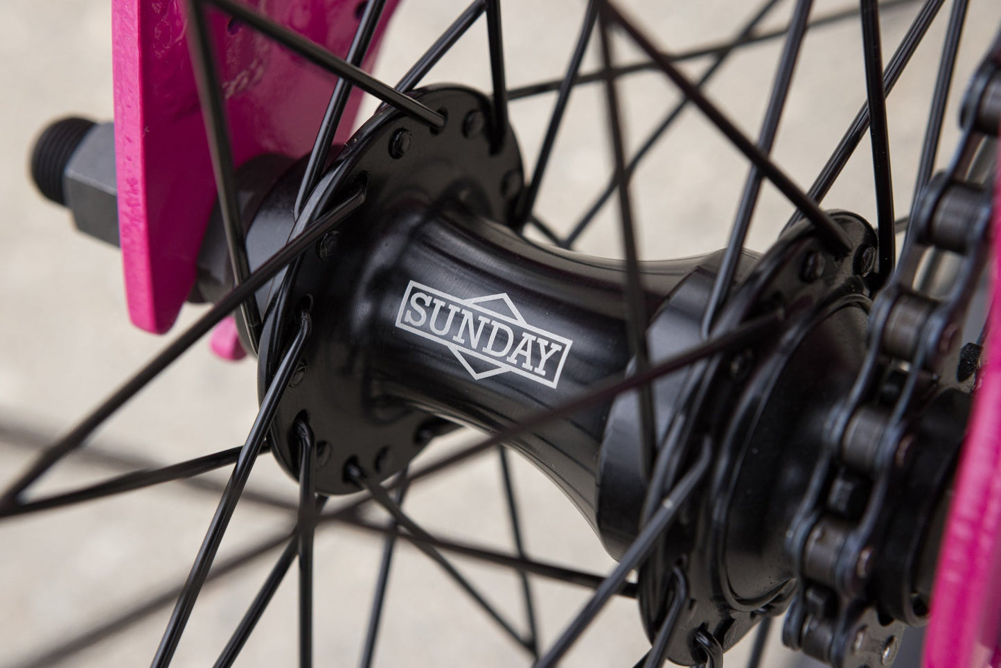 SUNDAY - 2025 PRIMER 20.5" SURF PINK