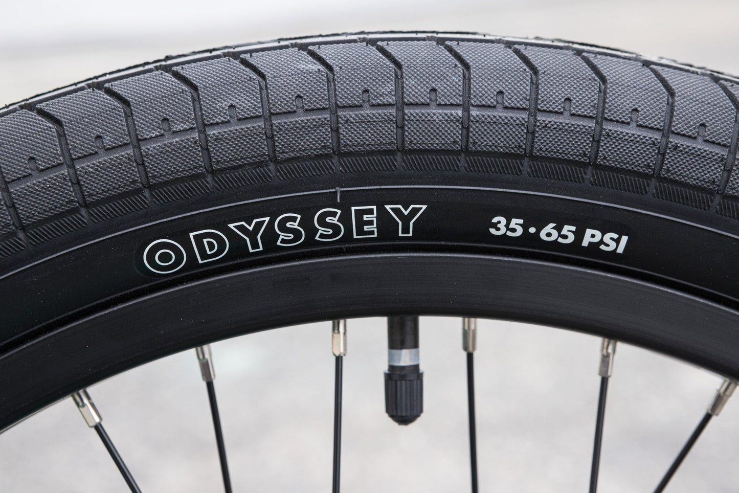 SUNDAY - 2025 EX 20.75" BMX MATTE BROWN JULIAN ARTEAGA 簽名款