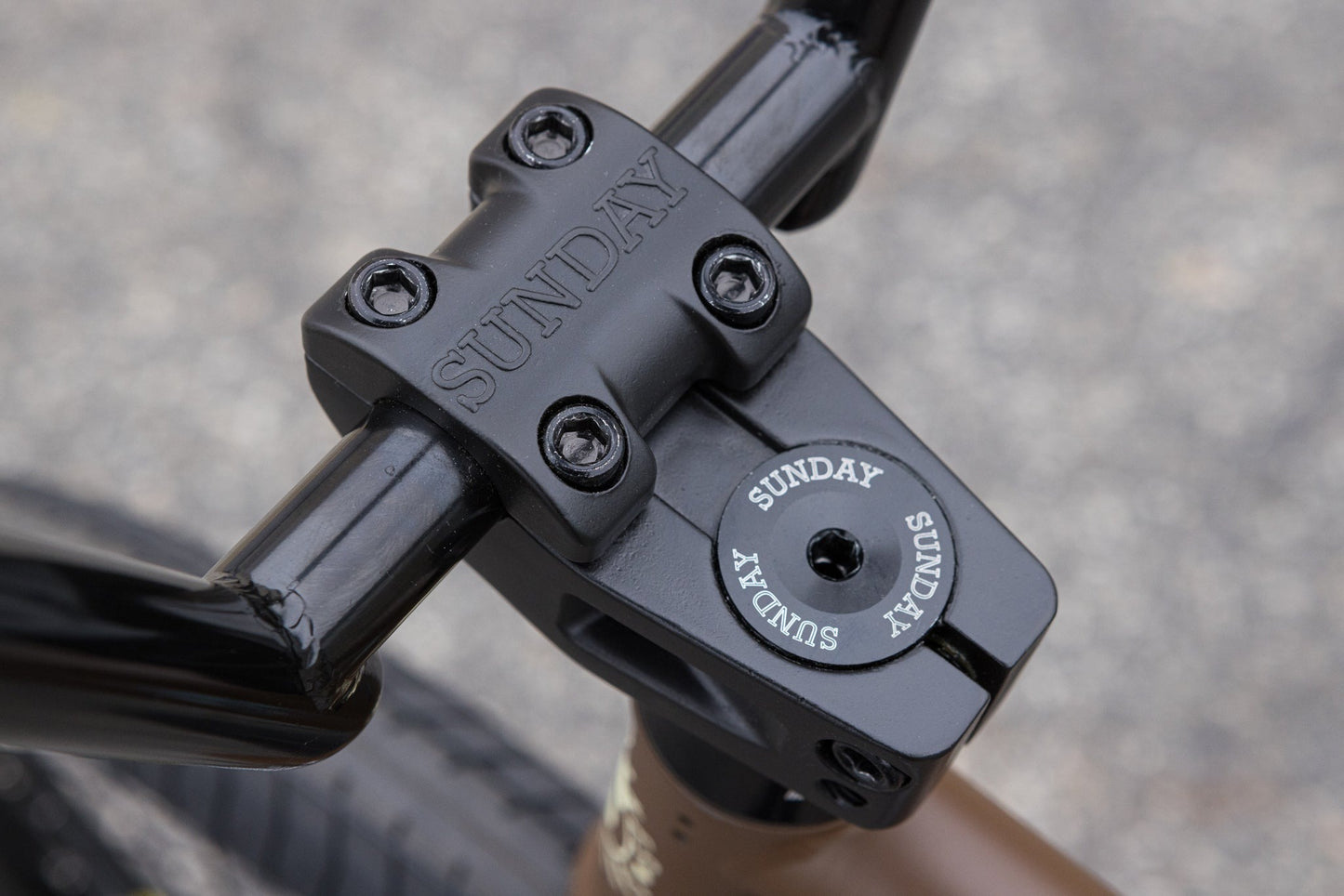 SUNDAY - 2025 EX 20.75" BMX MATTE BROWN JULIAN ARTEAGA 簽名款