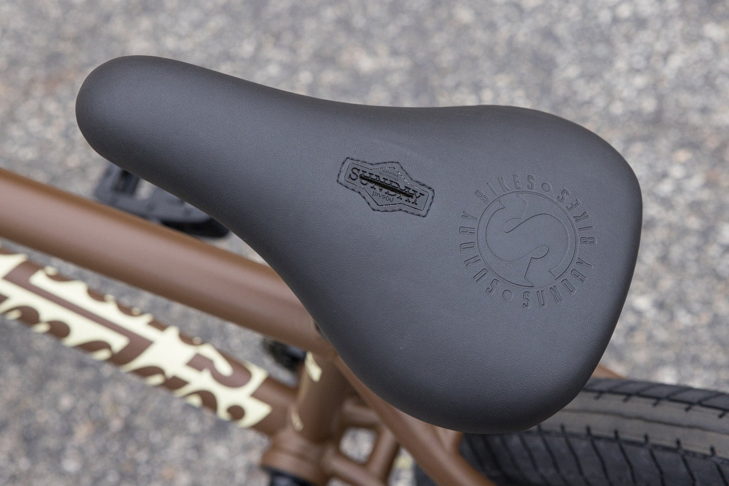SUNDAY - 2025 EX 20.75" BMX MATTE BROWN JULIAN ARTEAGA 簽名款