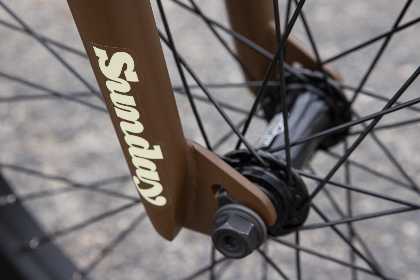 SUNDAY - 2025 EX 20.75" BMX MATTE BROWN JULIAN ARTEAGA 簽名款