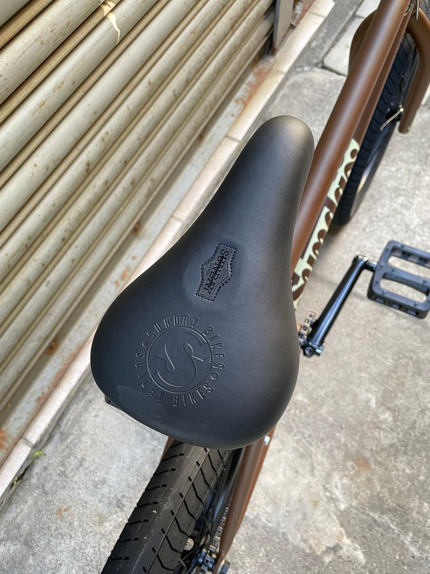 SUNDAY - 2025 EX 20.75" BMX MATTE BROWN JULIAN ARTEAGA 簽名款