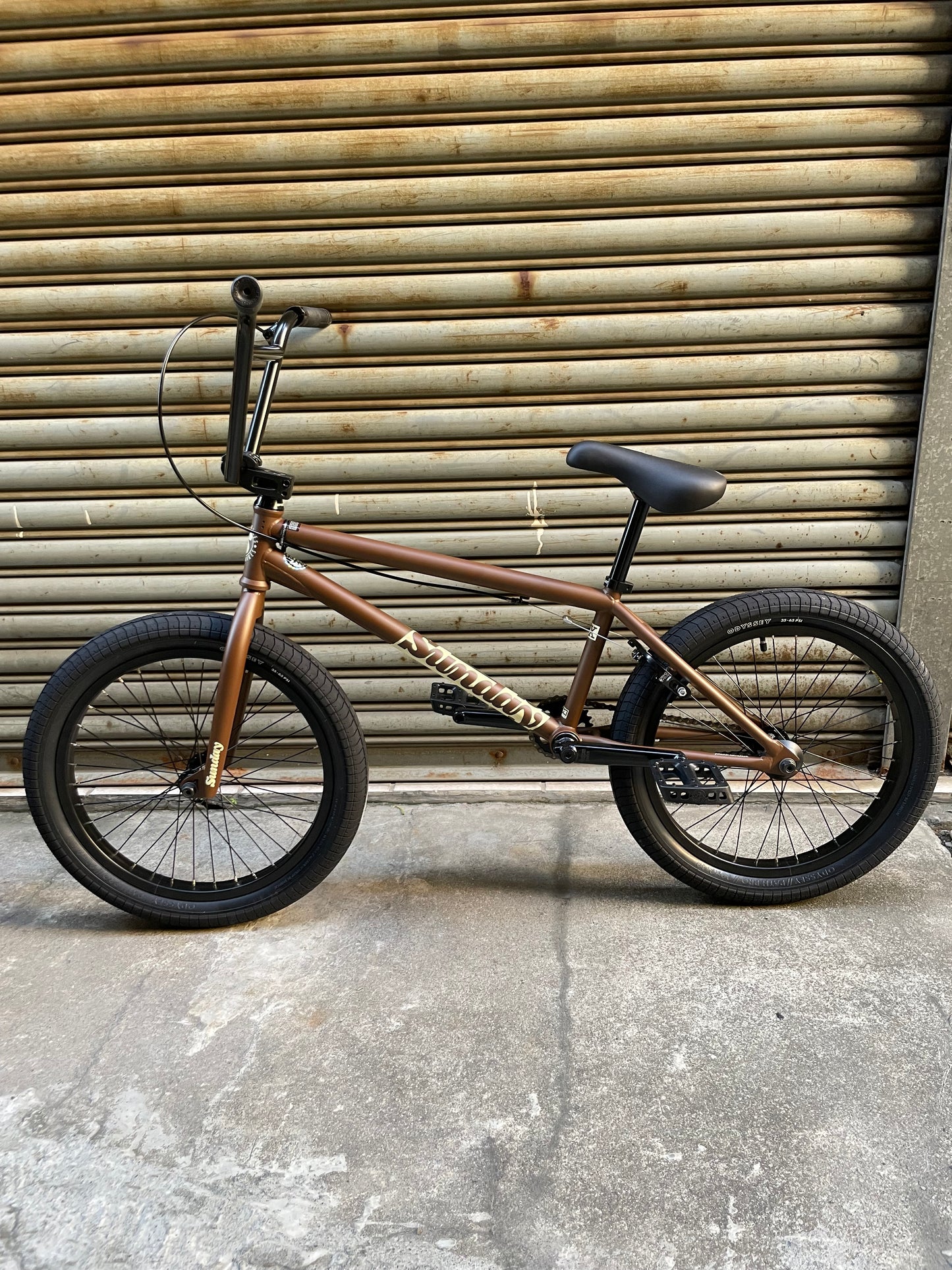 SUNDAY - 2025 EX 20.75" BMX MATTE BROWN JULIAN ARTEAGA 簽名款