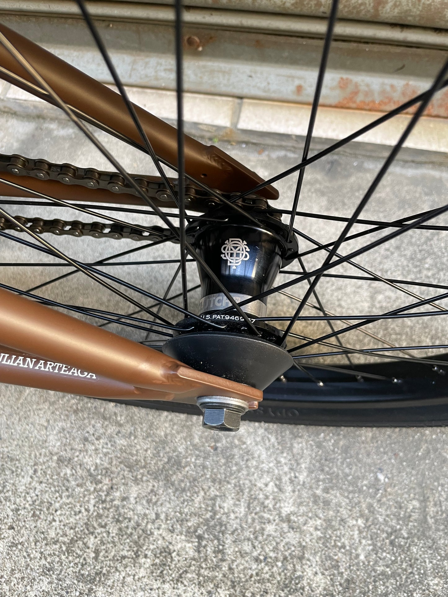 SUNDAY - 2025 EX 20.75" BMX MATTE BROWN JULIAN ARTEAGA 簽名款
