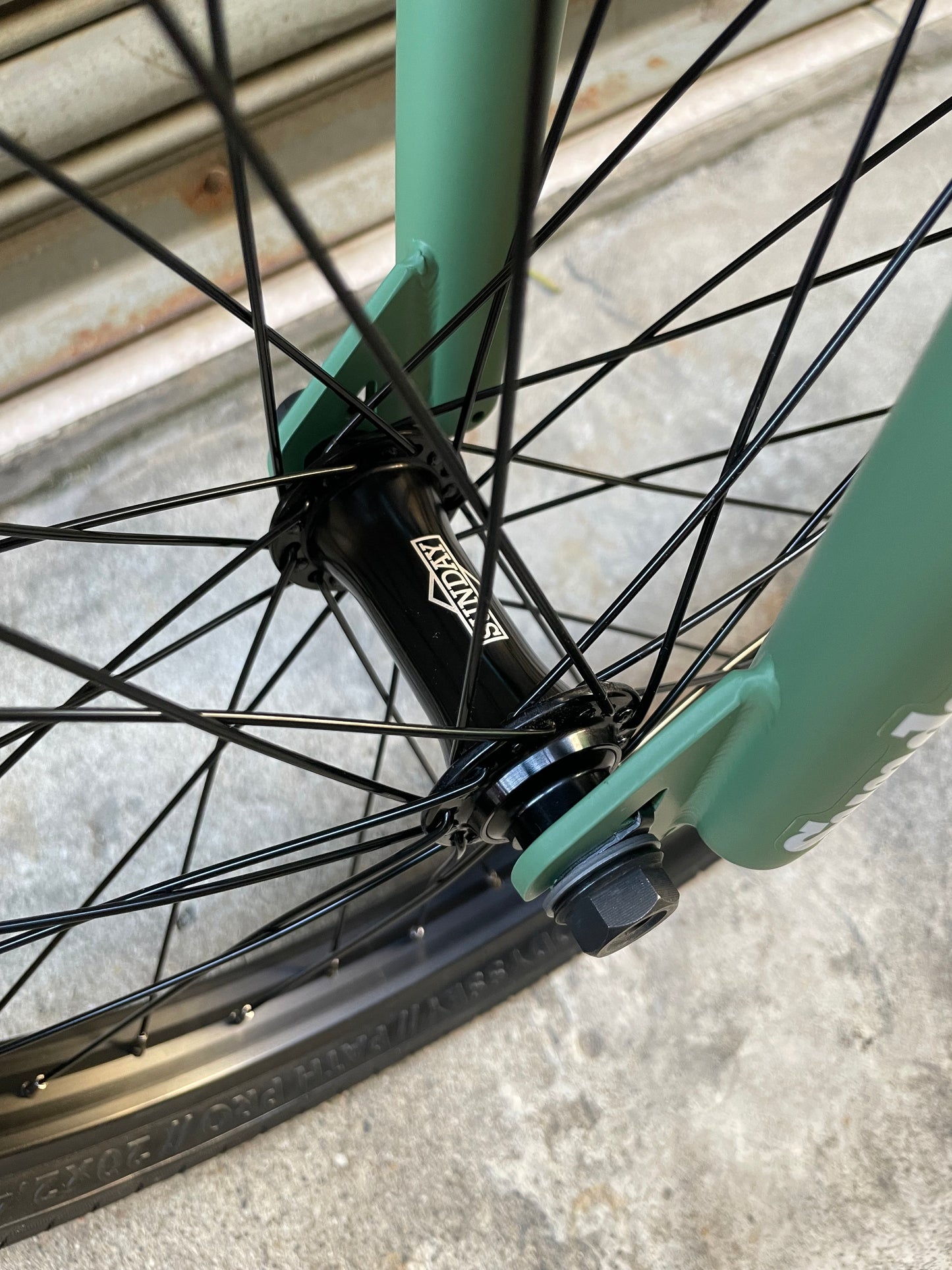 SUNDAY - 2025 FORECASTER BMX 20.75" MATT SAGE GREEN BRETT SILVA 簽名款