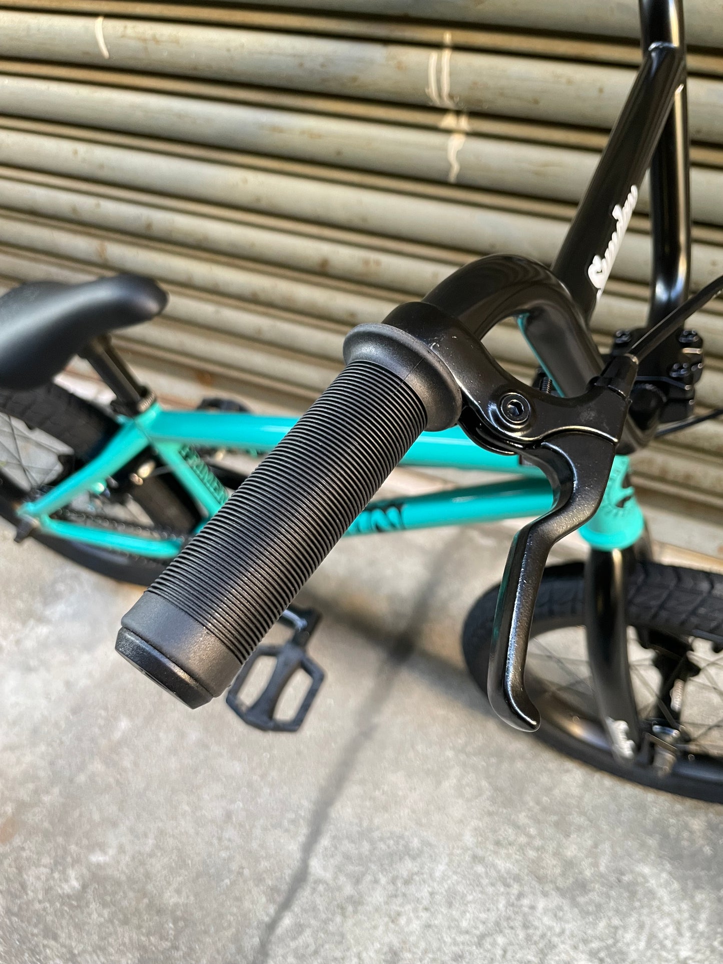 SUNDAY - 2025 PRIMER 16" GLOSS TURQUOISE