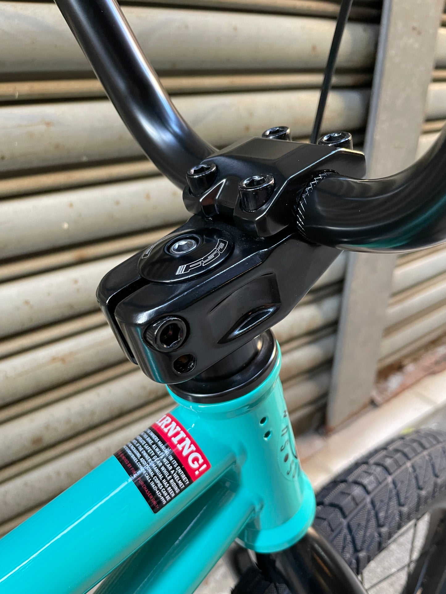 SUNDAY - 2025 PRIMER 16" GLOSS TURQUOISE