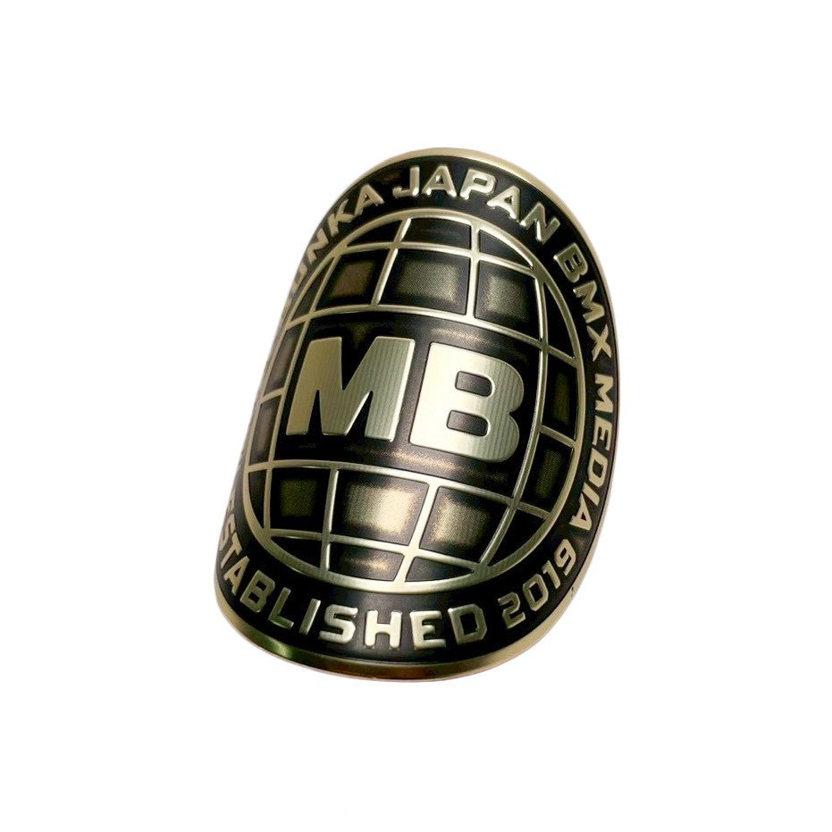 MOTO-BUNKA - GLOBE HEAD BADGE BRASS
