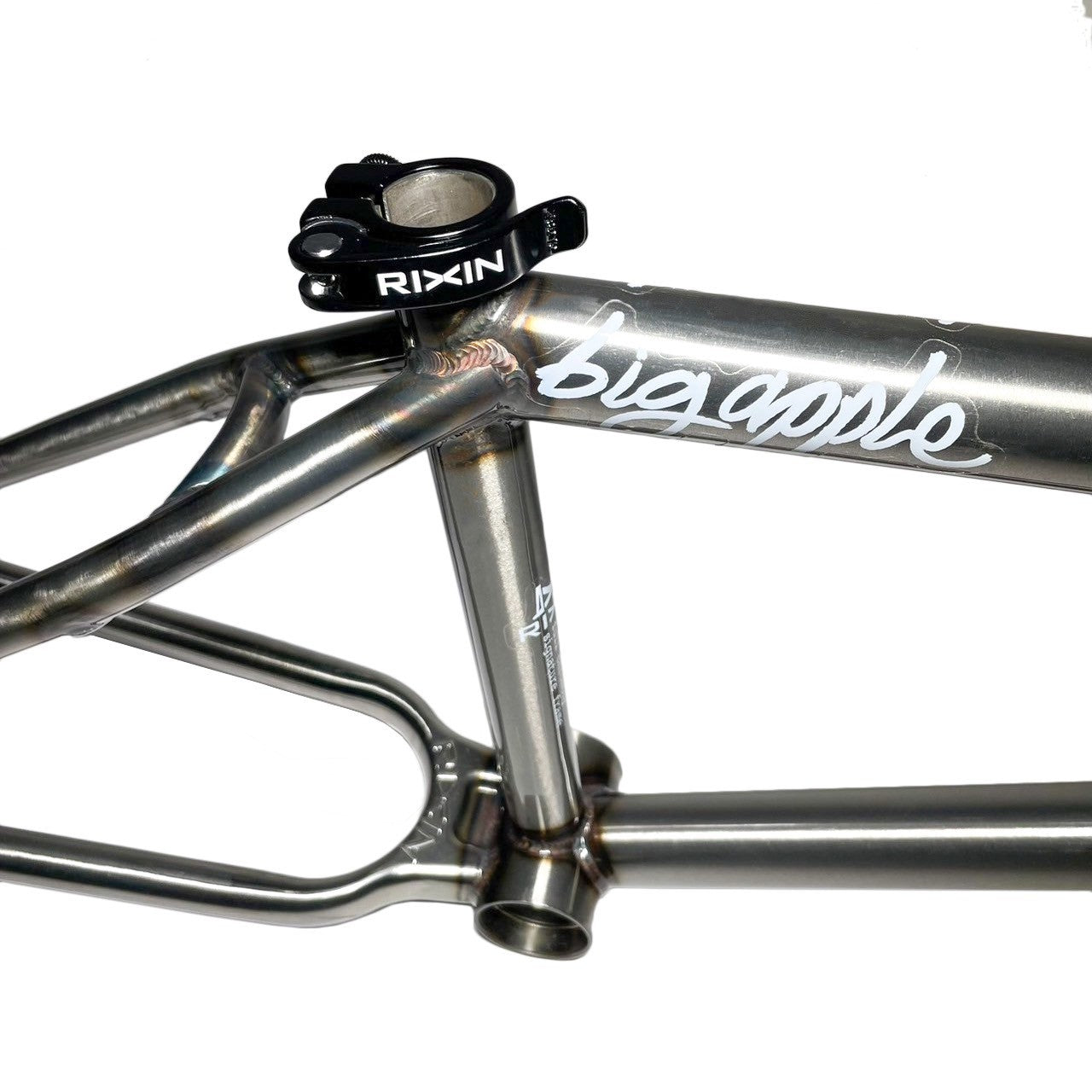 RIXIN - "BIG APPLE" FRAME RAW BILLY PERRY SIGNATURE