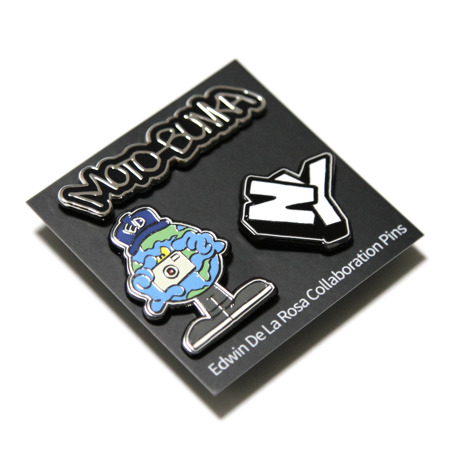 MOTOBUNKA X EDWIN DE LA ROSA - PIN BADGE SET