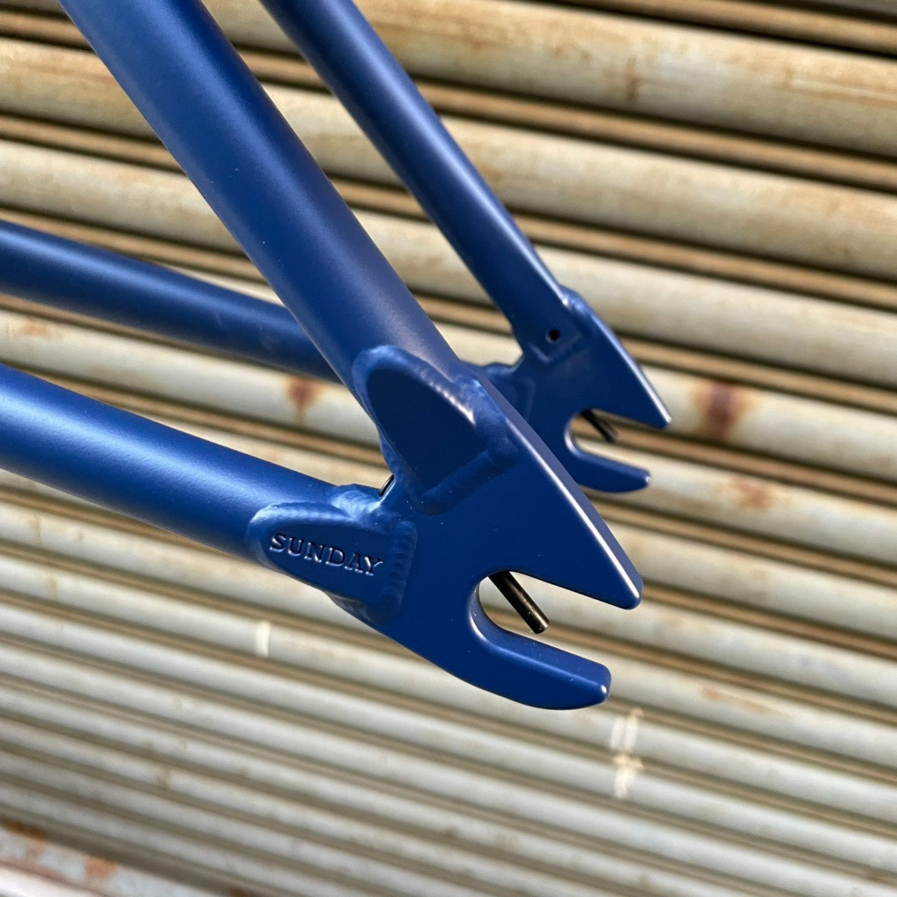 SUNDAY - DARKWAVE FRAME MIDNIGHT BLUE