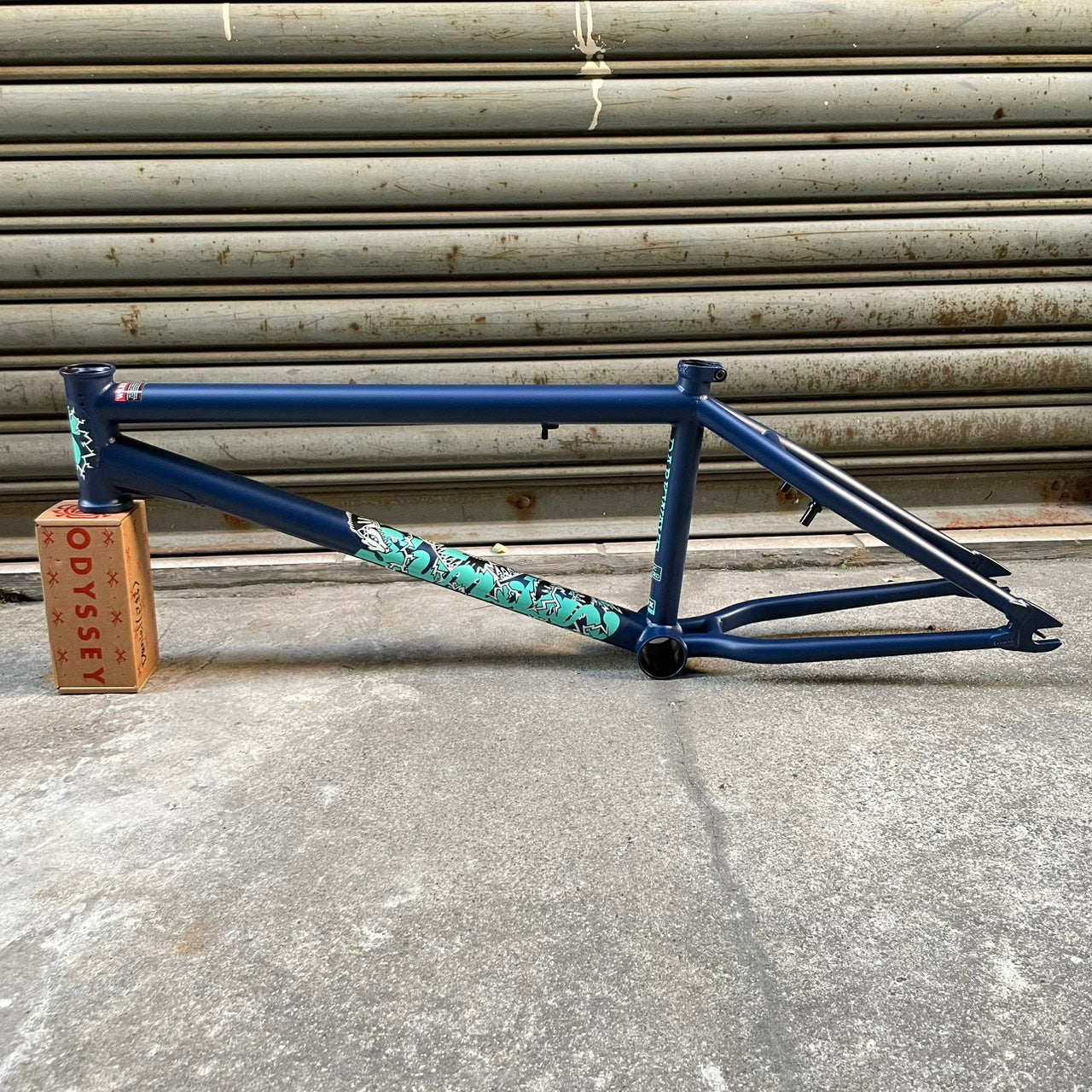 SUNDAY - DARKWAVE FRAME MIDNIGHT BLUE